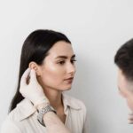 Безопасное лечение заложенности уха: эффективные методы и важные советы
