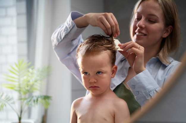 Болит за ухом у ребенка: какие причины могут быть?