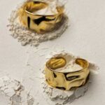 К чему снятся золотые кольца – символ верности