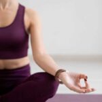 Кундалини-йога для начинающих: особенности и польза