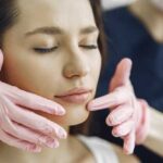 Опухшая губа: причины, симптомы, лечение