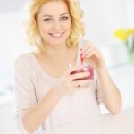 Женщинам рекомендуют регулярно пить фолиевую кислоту для здоровья